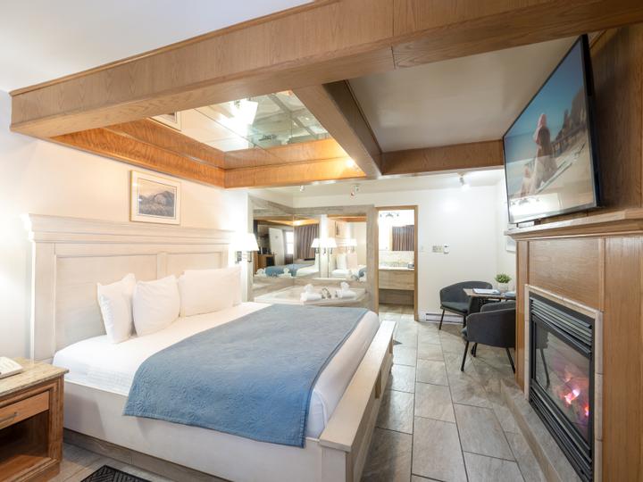 Newmarket Inn | East Gwillimbury, Ontario, L9N 0J2 | 19