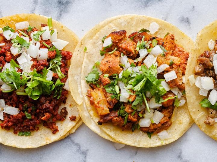 Newmarket Inn | East Gwillimbury, Ontario, L9N 0J2 | 3